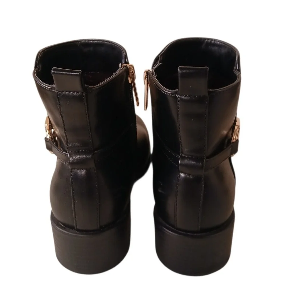 Tommy‎ Hilfiger Black Leather Ankle Boots Women's 6.5 Side Zip Gold TH Logo - Picture 4 of 16